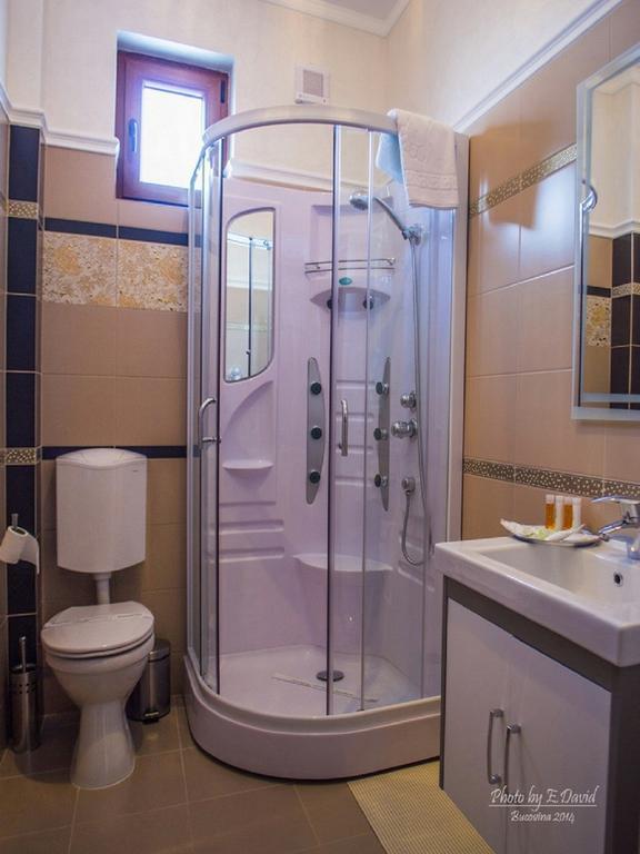 Rădăuţi Hotel Galany מראה חיצוני תמונה