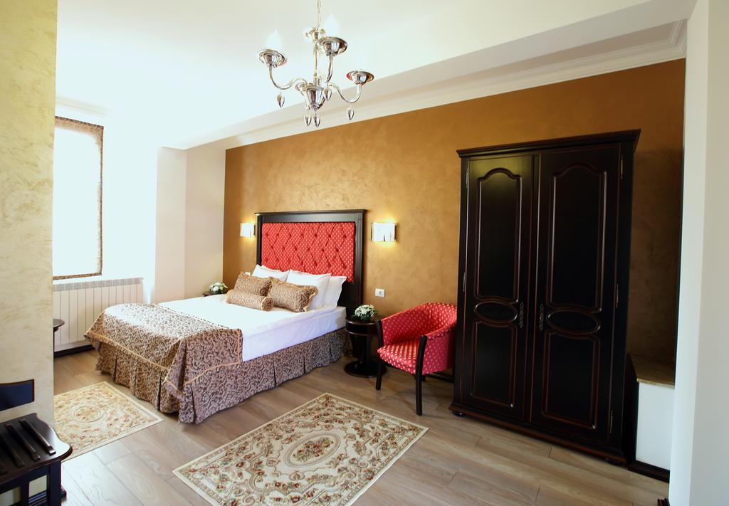 Rădăuţi Hotel Galany מראה חיצוני תמונה