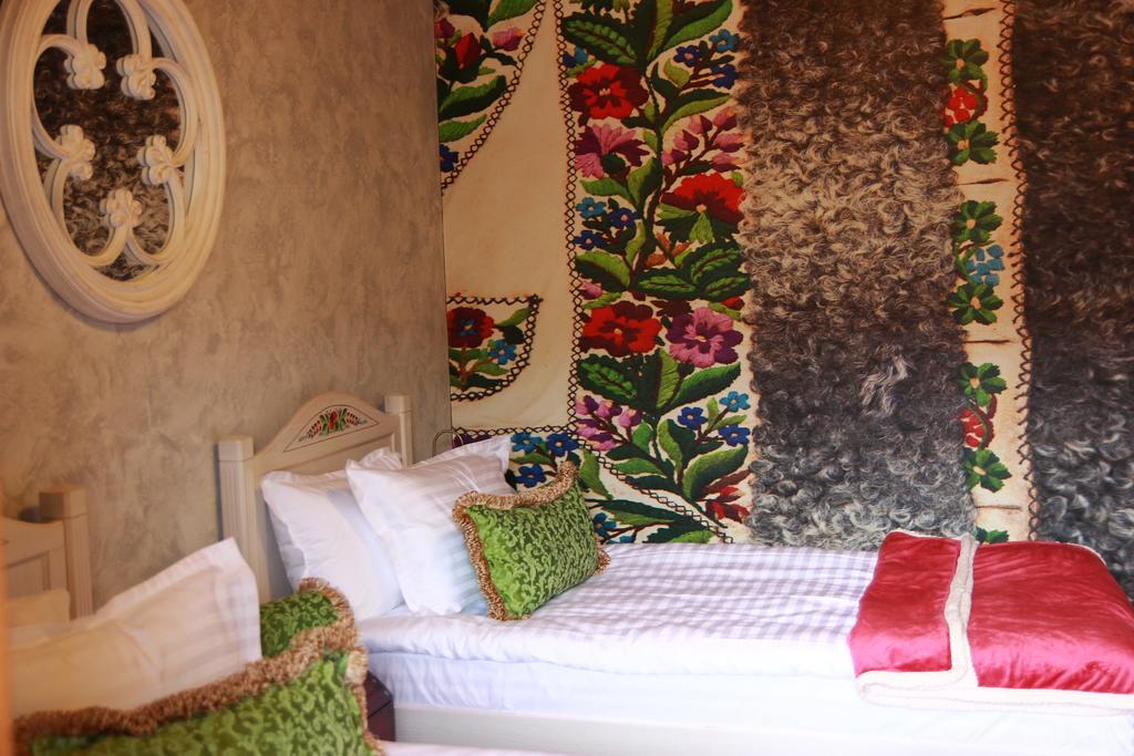 Rădăuţi Hotel Galany מראה חיצוני תמונה